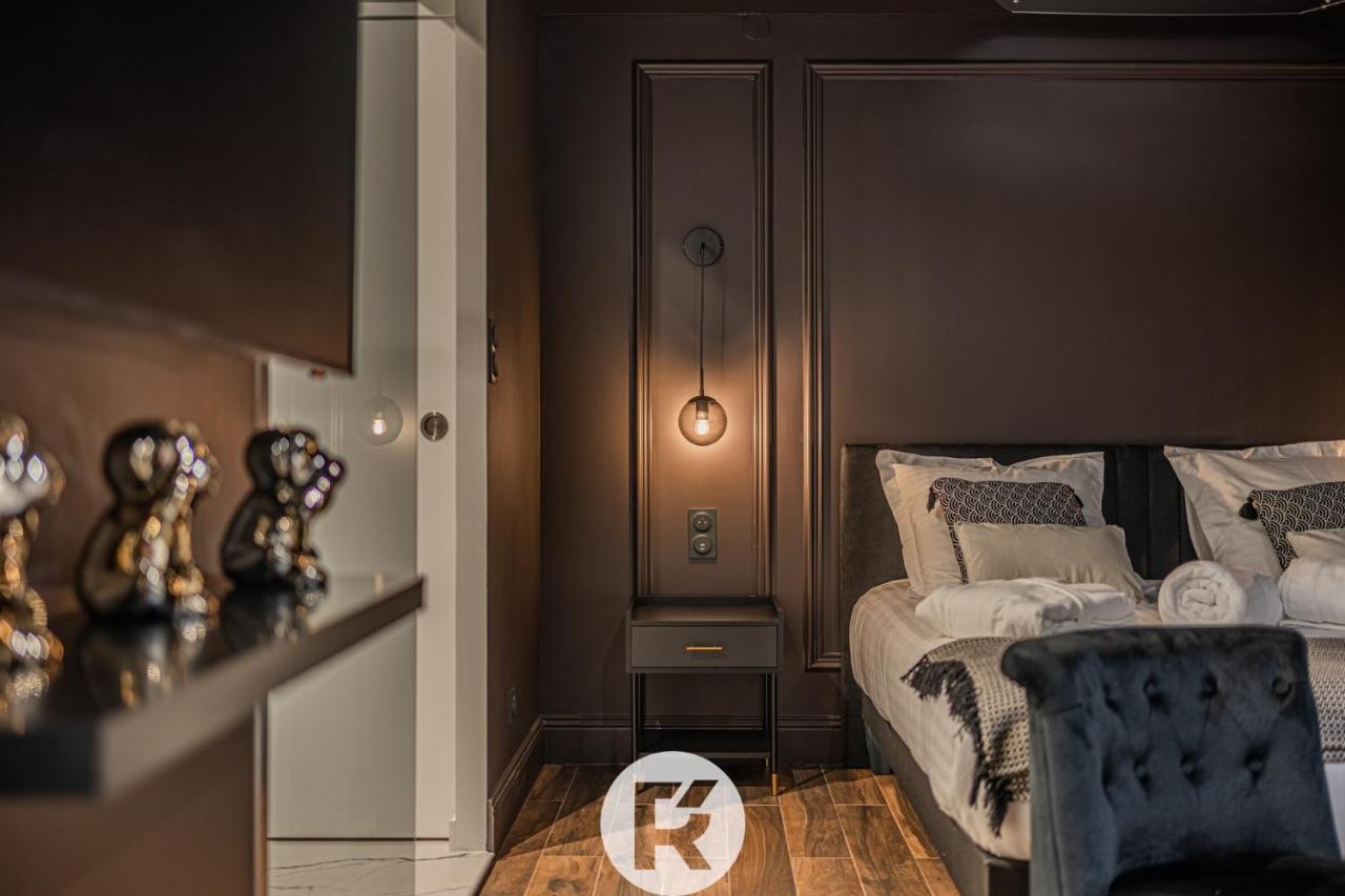 R'Apparts The Love Nest Suite Grenoble Bagian luar foto