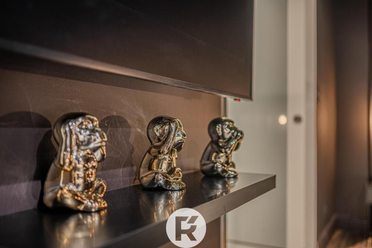 R'Apparts The Love Nest Suite Grenoble Bagian luar foto